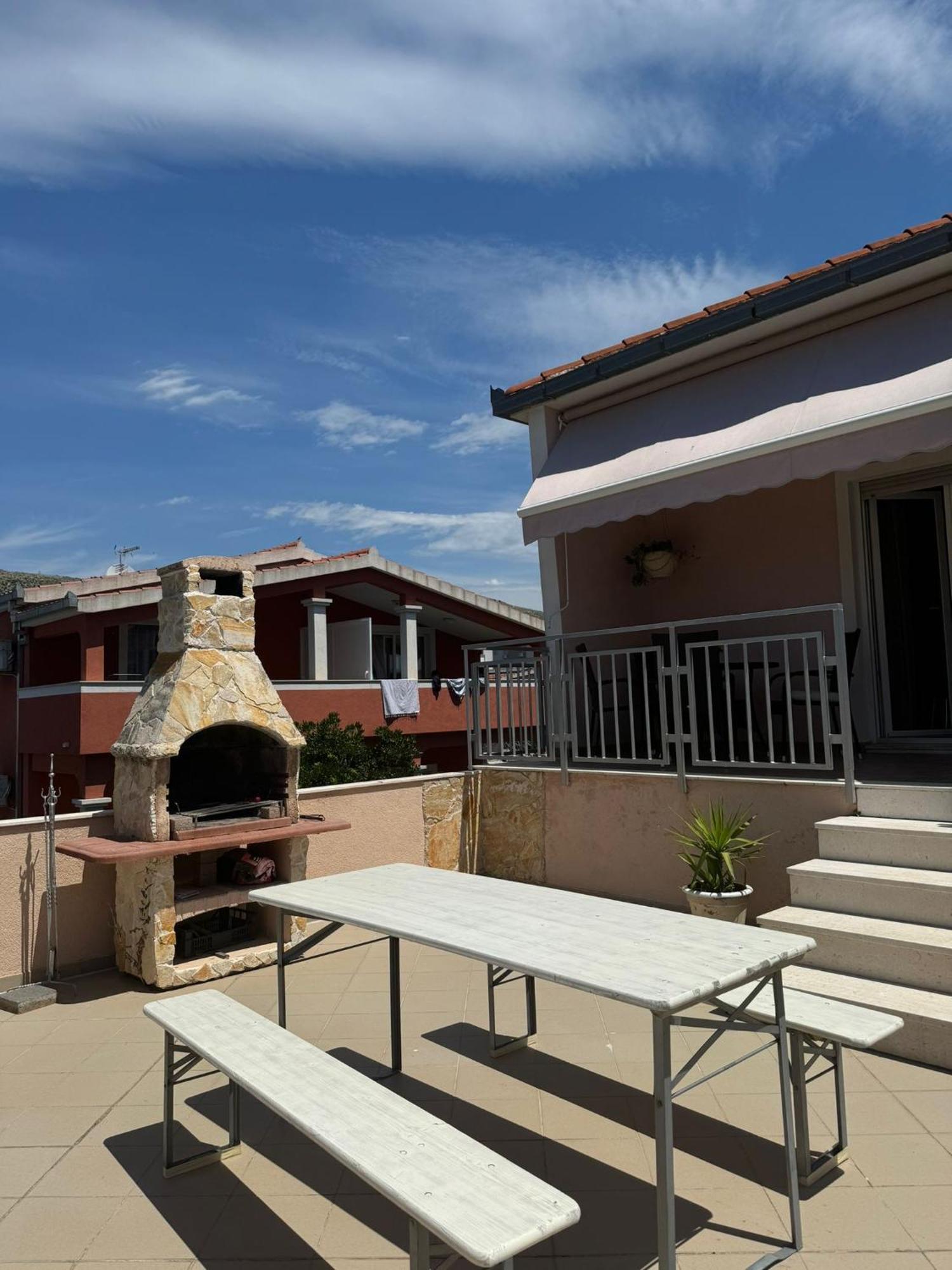 Apartment Adriana Traù Esterno foto