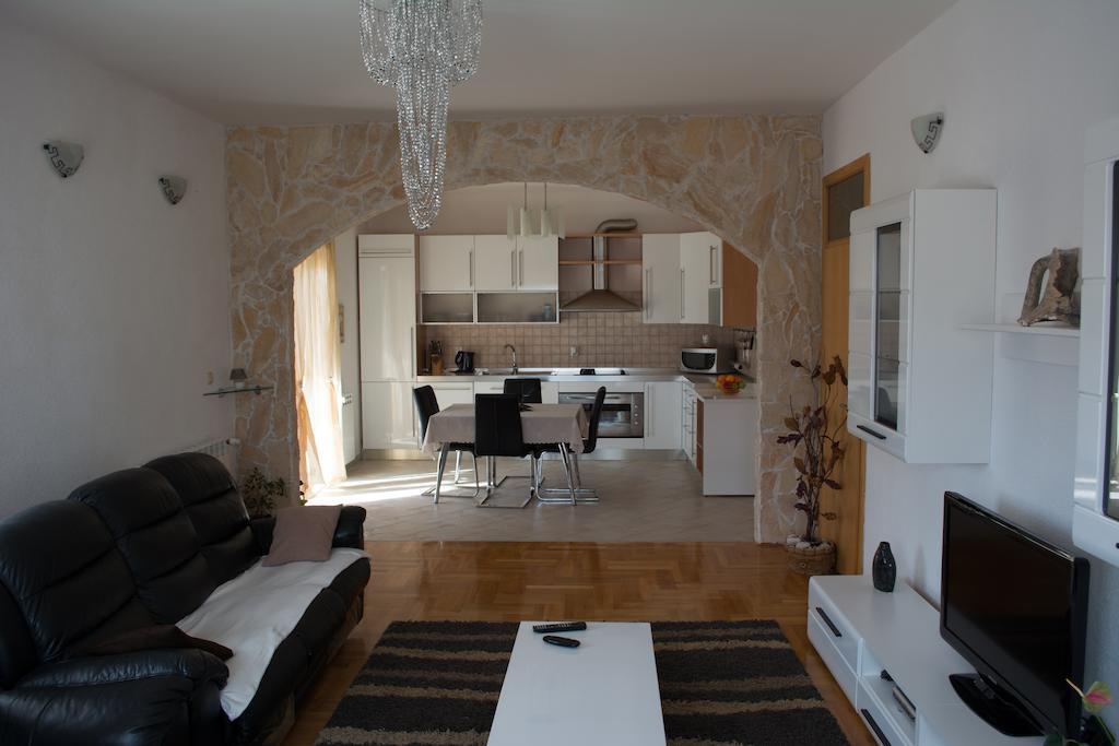 Apartment Adriana Traù Camera foto
