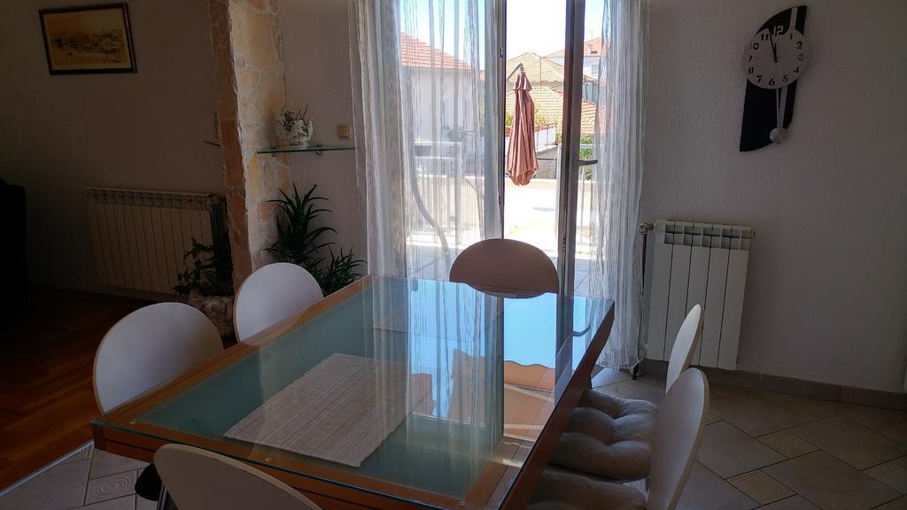 Apartment Adriana Traù Esterno foto